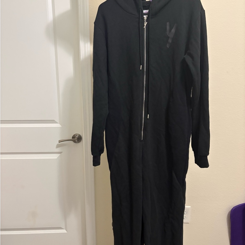 Black LG YITTY Hoodie with Silver Zipper